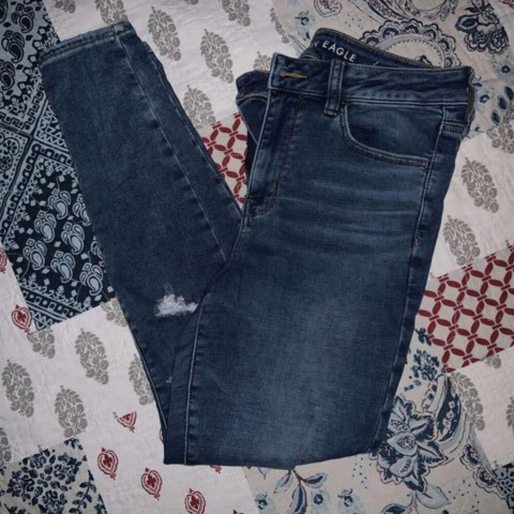 American Eagle Distressed Skinny Jeans